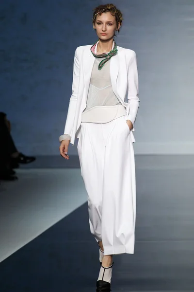 Look 22